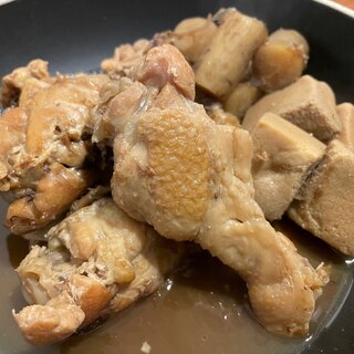 味しみほっこり♪手羽元とごぼうと高野豆腐の煮物